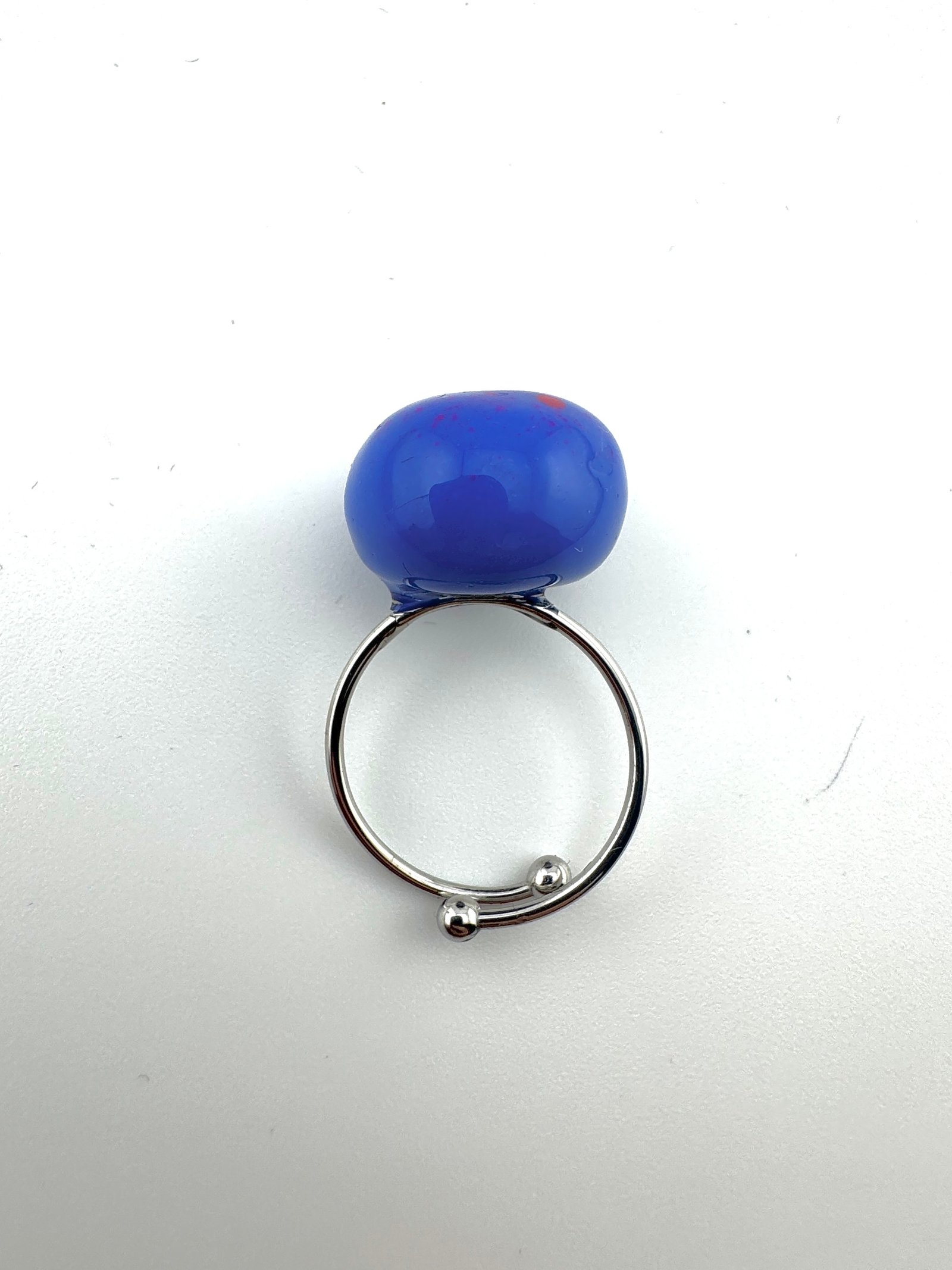 Anillo Pom ajustable