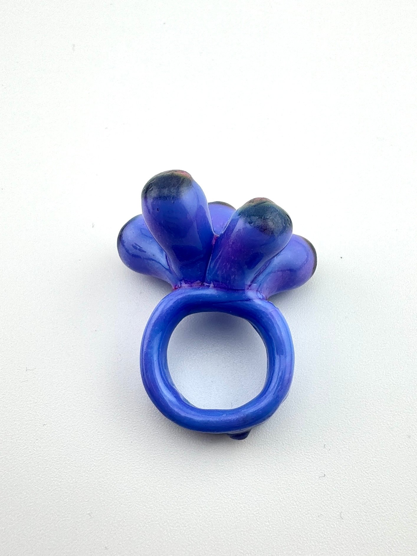 Anillo Pompón ojo de gato